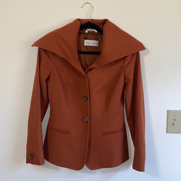 MaxMara Virgin Wool Burnt Orange Button Up Wrap Coat Size Small - Picture 2 of 7